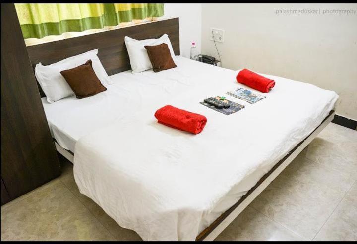Hotel Bholenath Удджайн Экстерьер фото